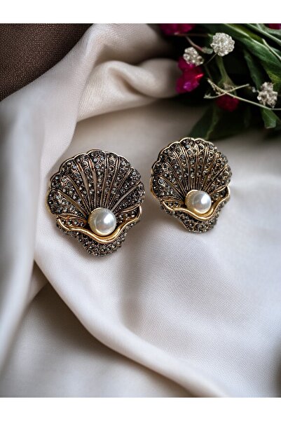 FAYRA ACCESSORIES Deniz Kabuğu Figür İnci Küpe