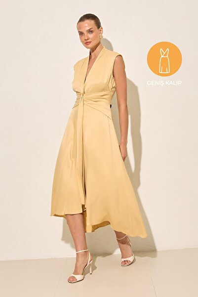 Setre Amber V Yaka Belden Detaylı Midi Boy Kolsuz Elbise