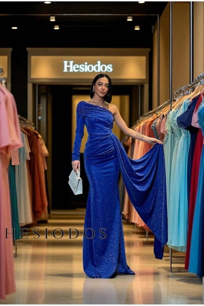 HESİODOS Abiye Elbise Düğün Nişan Mezuniyet Elbisesi Tek Omuz Taşlı Kuyruklu Detay Siyah Renk Uzun Simli Krep