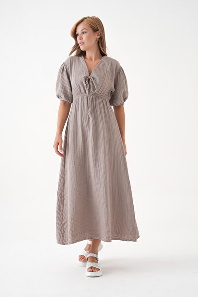 Butik %100 Pamuk V Yaka Müslin Kumaş Beli Lastikli İp Detaylı Kısa Kol Elbise...