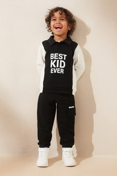 ESİLA KİDS طقم بدلة رياضية للأولاد من Sweat & Cargo مع جيوب سفلية مكونة من قط...