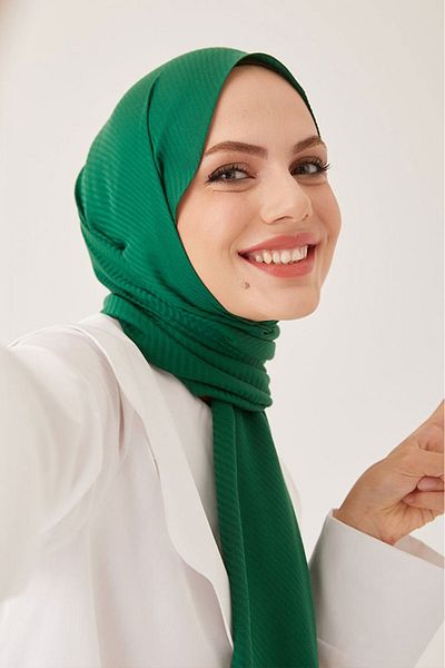 FRESCO SCARFS شال حجاب نسائي من القطن الحريري من قماش الجاكار بنمط مخطط * بينيتون أخضر