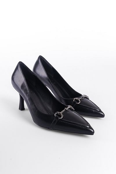 Capone Outfitters Medium Heeled Pointed Toe Women's Shoes - Buckle