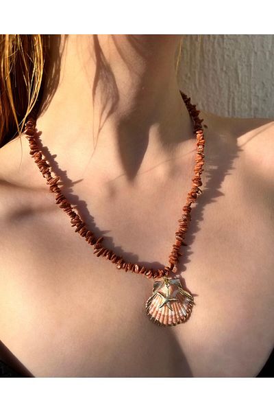 eyla collection Shellia Goldstone Stone Natural Seashell Necklace