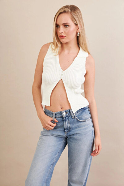 Cool & Sexy Women's Ecru Polo Neck Soft Vest Zh050