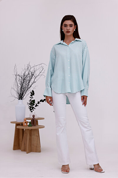 LA PANTE Дамска риза, широка, с дълги ръкави, зелена на райета, с копчета отп...