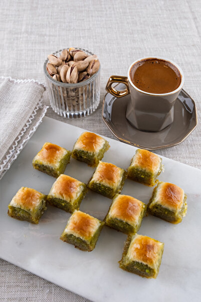 Antepsan Antep Fıstıklı Özel Kesim Baklava Özel Hediye Kutulu 850 G