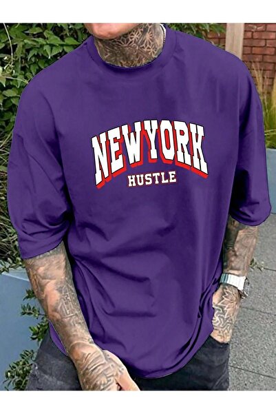 CLAYES Tricou New York Hustle Single Jersey - Tricou supradimensionat cu mânecă scurtă cu decolteu triplu cu imprimeu mov