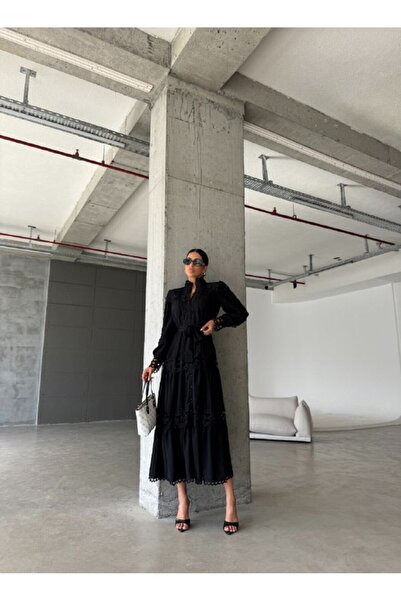 WellWay Jennyfer Crepe ύφασμα & δαντέλα με λεπτομέρεια με κουμπιά