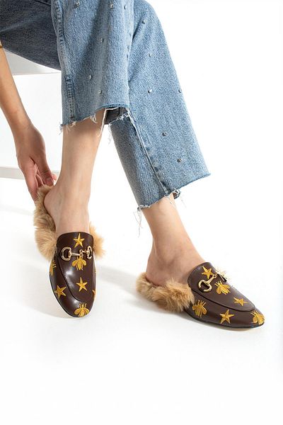 diclepolat Women's Brown Embroidery Detailed Fur Flat Sole Slippers with Bee and Star Pattern