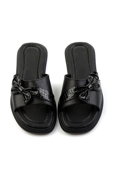 Bambi Black Patent Leather Crocodile Women's Slippers K04761038109