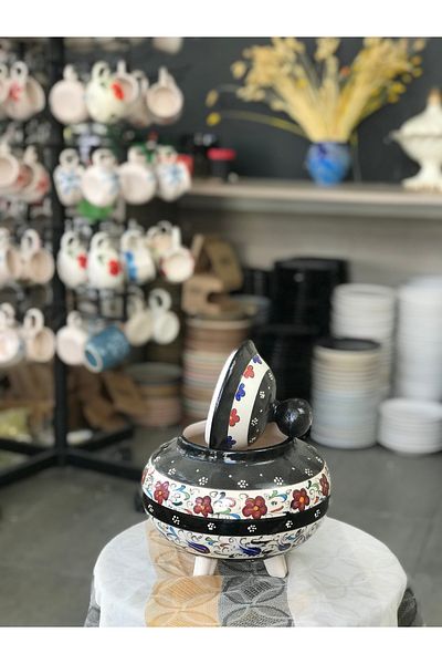 RGS HOMELİFE Handmade Black Flower Patterned Ceramic Box – Decorative Object with Lid & Feet