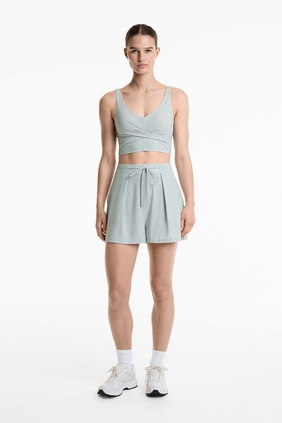 Oysho Light Touch pleated shorts