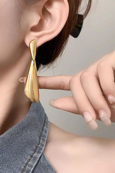 Vitastyle 316L Steel Gold Color Drop Model Asymmetric Design Hanging Earring