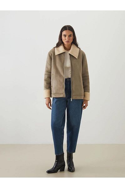 LC Waikiki LCW Modest Cămașă Guler Oversize Femei Aspect de piele intoarsa (W5)