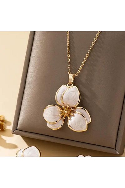 toptanhanem Elegant White Color Flower Necklace – Gold Chain |   For Daily and Special Occasions