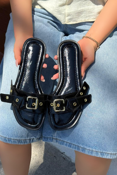 I Love Shoes Samaris Shiny Leather Black Buckle Detailed Women's Slippers