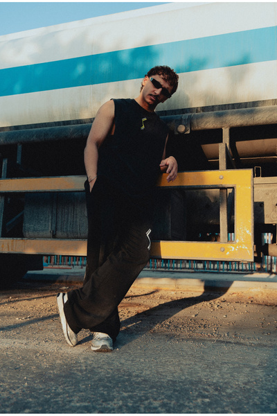 Sleekz بنطال سويت بانتس واسع