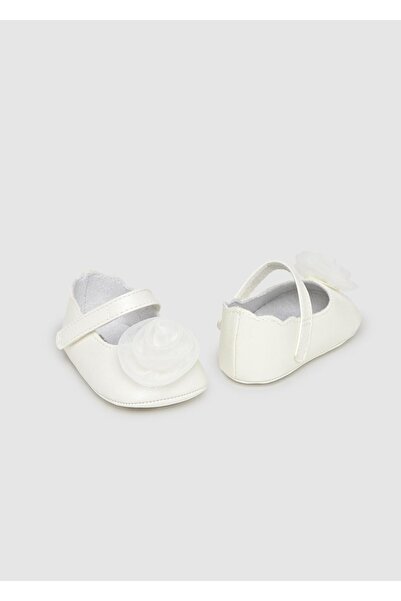 MAYORAL Newborn Kız Bebek Çiçekli Patik Ayakkabı Krem