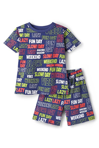 Pine kids بدلة نوم قصيرة بأكمام نصفية من قماش جيرسي محبوك مع طباعة نصية - أزر...