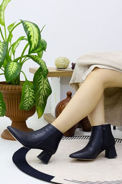 Rimex Women's Heeled Boots Zippered Boots Rmxflo