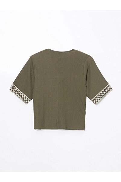 LC Waikiki Γυναικεία μπλούζα LCWAIKIKI Classic με λαιμόκοψη V (S5)