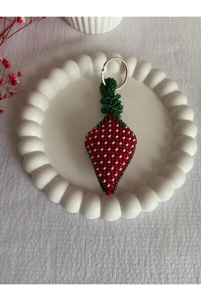 Handmade KUM BONCUK EL İŞİ BÜYÜK BOY ÇİLEK ANAHTARLIK