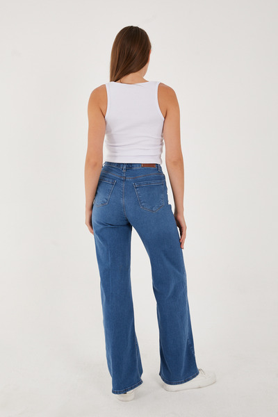 Goddy Women's Ribbed Look Thick Strap Basic White Undershirt