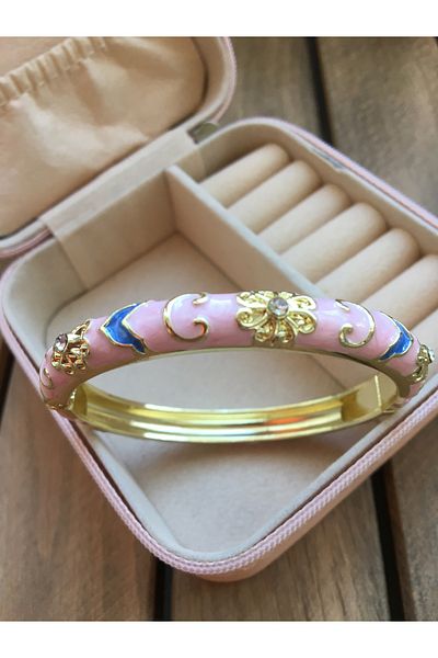 GUNESTAKI Gold Pink Flower Detailed Enamel Handcuffs