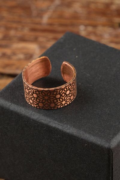 SUMRA Handmade Motif Pure Copper Unisex Ring Spf-Y-001