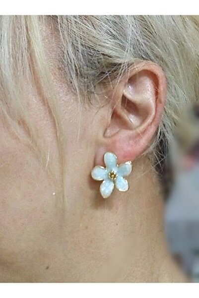 mos&more Mint Green Pearlescent Flower Lightweight Stylish Women's Earrings