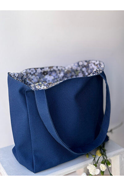 soare shop Lacivert içi çiçek desenli kanvas omuz çantası
