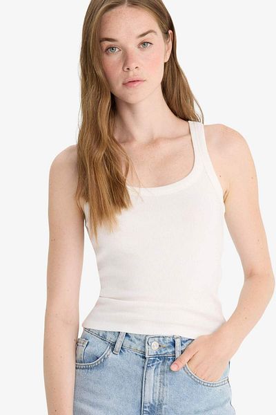 DeFacto Fitted U Neck Ribbed Camisole Undershirt F7818Ax25Au