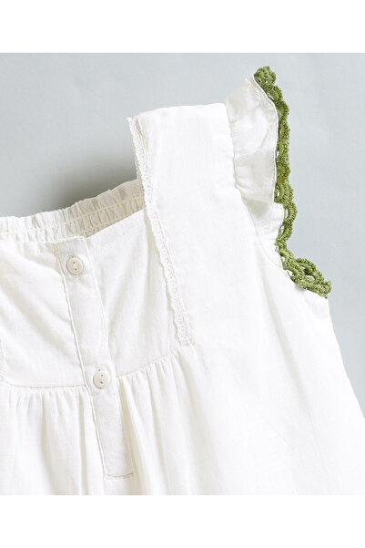 Bonfino Top With Floral Embroidery & Lace Detailing - White