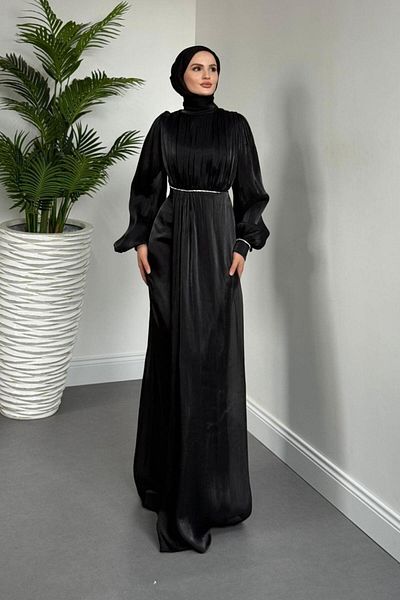 MERVEN AKYÜZ Shay Waist and Sleeve Baguette Stone Evening Dress Janjan Evening Dress Black