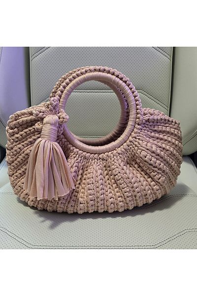 Randsac Pleated Crochet Handbag with Round Handles and Tassel – Soft Blush Pink