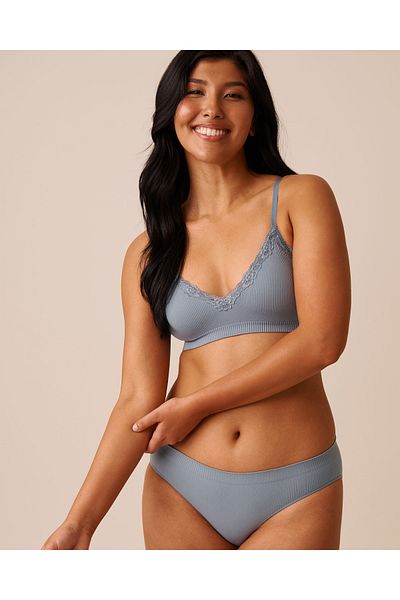 La Vie en Rose Seamless Fabric Ribbed Bikini Panty