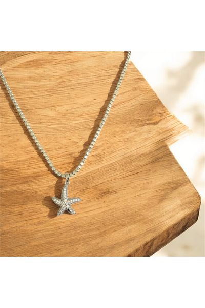 stainless steell Tuelataki / Silver Zircon Stone Decorated Sea Star Steel Necklace