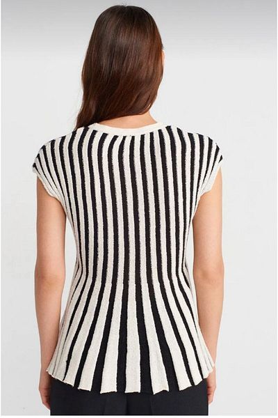 Dilvin Crew Neck Voleny Striped Knit Vest