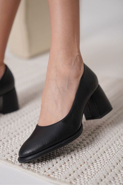 Zerenyus Candie Premium Black Thick Heeled Stiletto