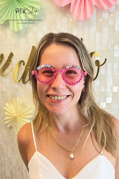 PEKSHOP Bride to Be Written Beaded Bride Party Glasses Pink