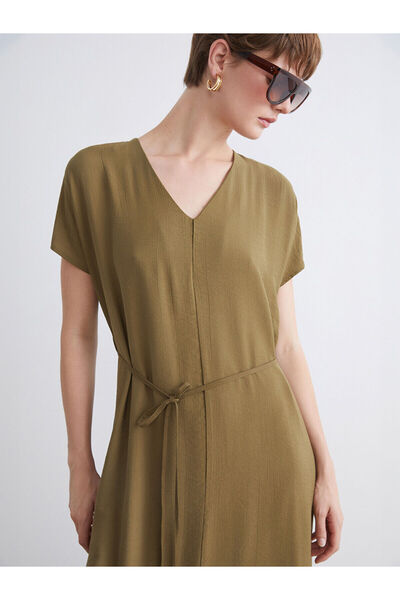 LC Waikiki Φόρεμα Hilfa New Season με λαιμόκοψη σε σχήμα V