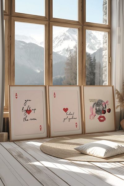 Postifull Wooden Painting Set, 3 Pieces Wooden Framed Poster Lucky Girl Model No:300895, Red Wall Decor