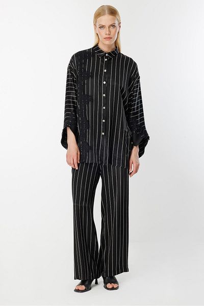 Ghisa Lace Detailed Suit Black