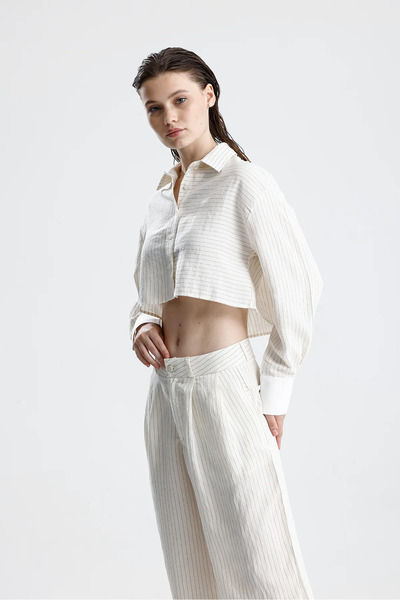 KIKU Women's Striped Crop Shirt