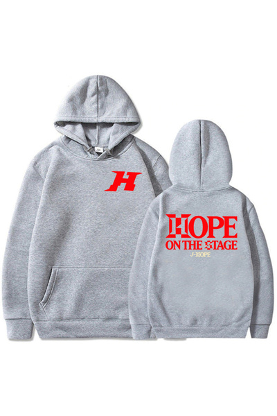 Tarzsokak Γκρι και J-Hope στη σκηνή, Γυναικεία Ρούχα στην K