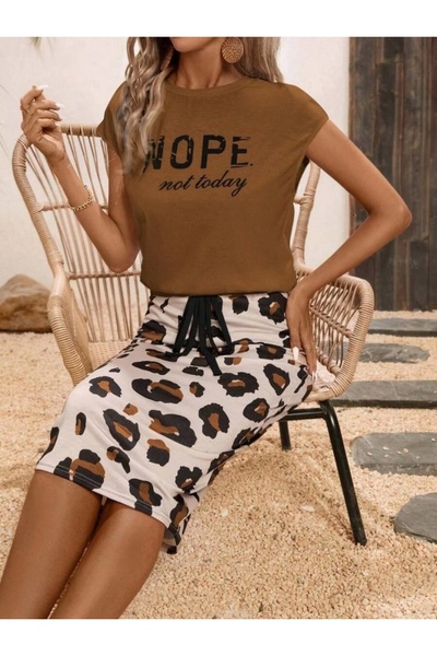 goopall Women's Short Sleeve Crew Neck Viscose Blouse Patterned Diver Skirt D...