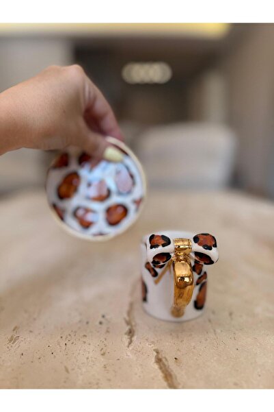 NL ATÖLYE 24 Ayar Altın Detaylı, Leopar Desenli Modern Fiyonklu, %100 El Yapımı Türk Kahvesi Fincanı