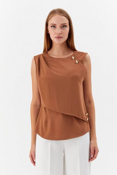 Butik Beyza Button Detailed Degaje Collar Stylish Blouse