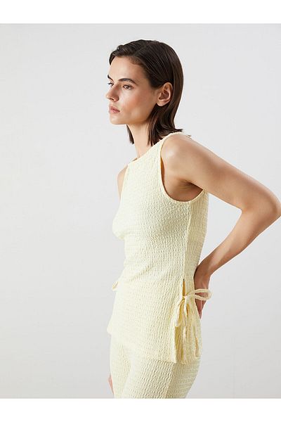 LC Waikiki Crew Neck Textured Women's Athlete